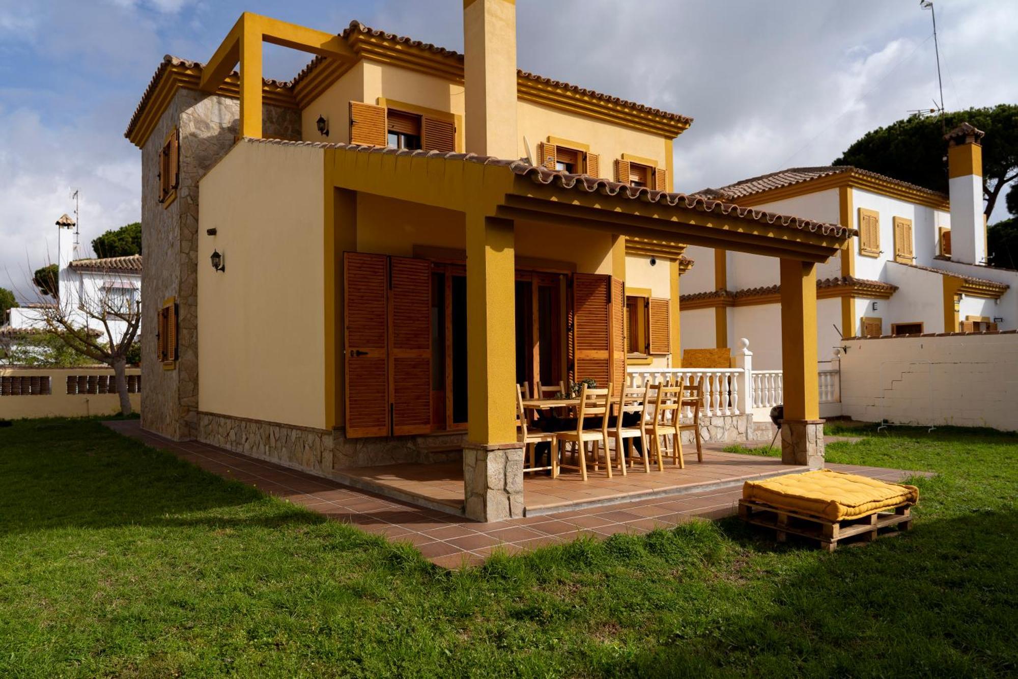 Namawa Surfhouse Hostel Chiclana de la Frontera Exterior foto